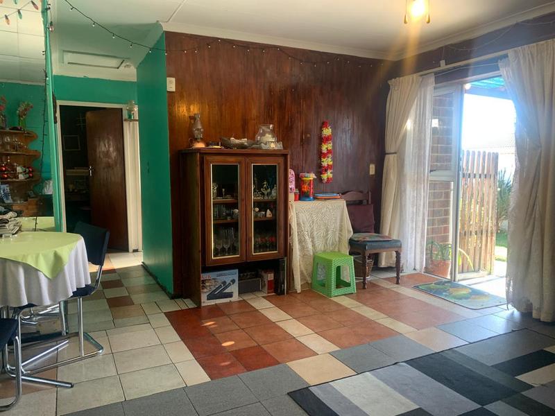 3 Bedroom Property for Sale in Lentegeur Western Cape